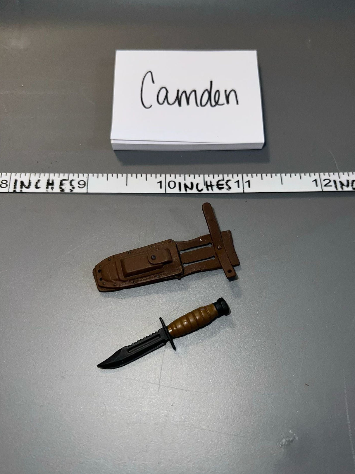 1/6 Scale Vietnam Modern Aviator Pilot Knife