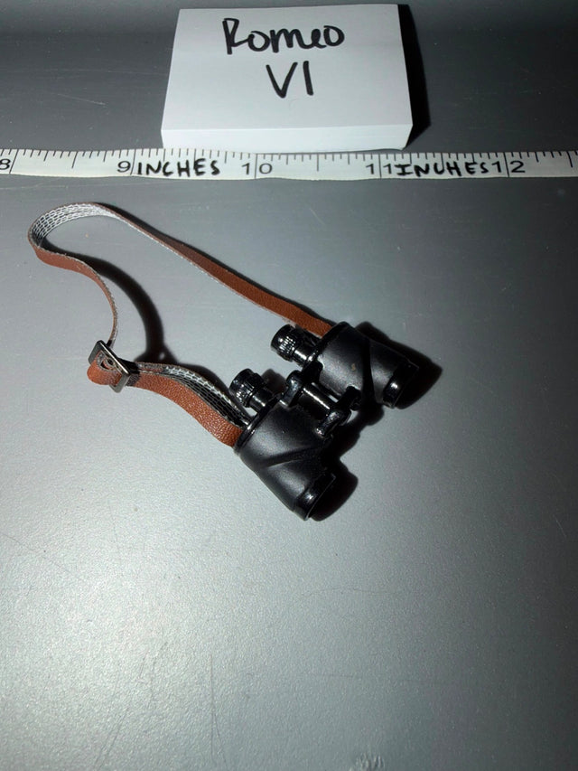1/6 Scale WWII German Binoculars with Strap - Romeo VI