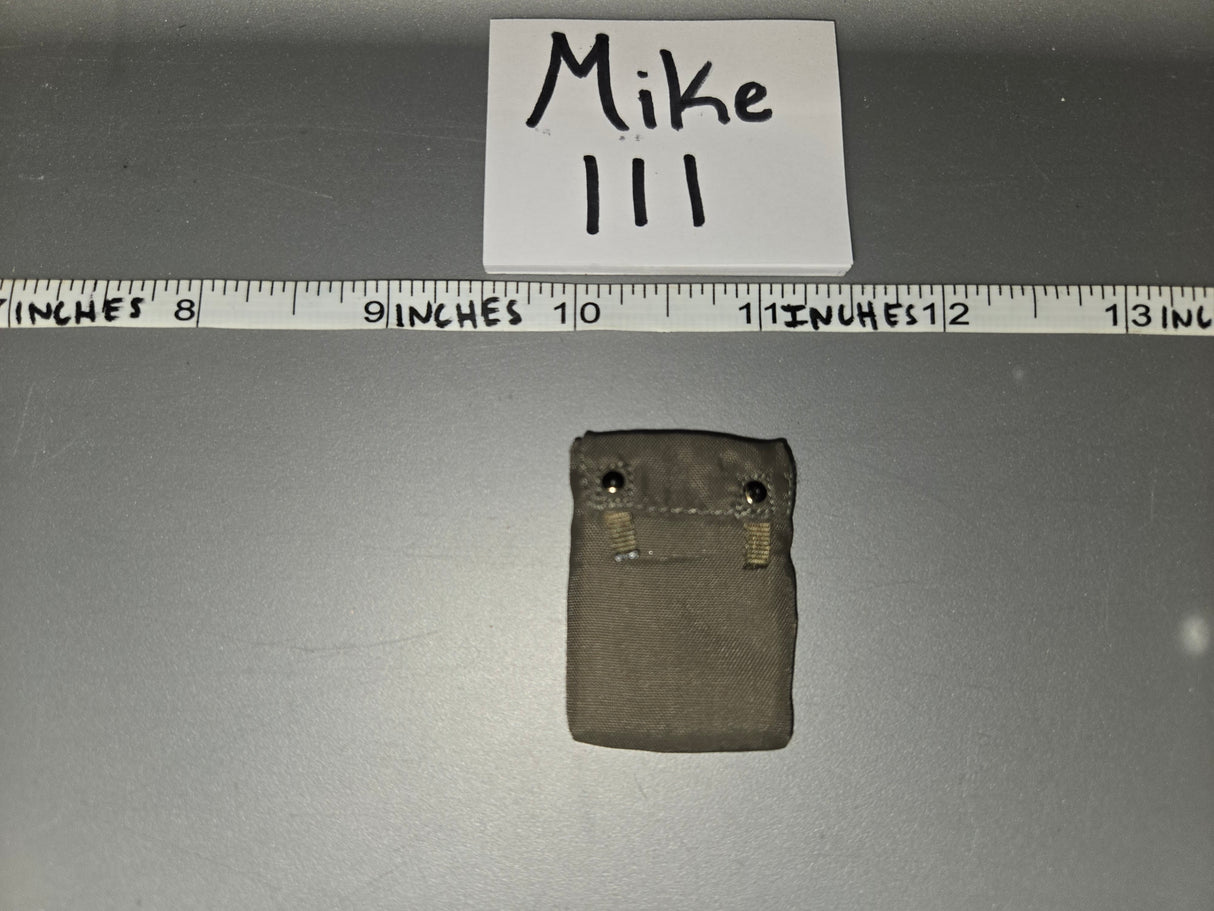 1:6 Scale WWII German Gas Mask Cape Pouch
