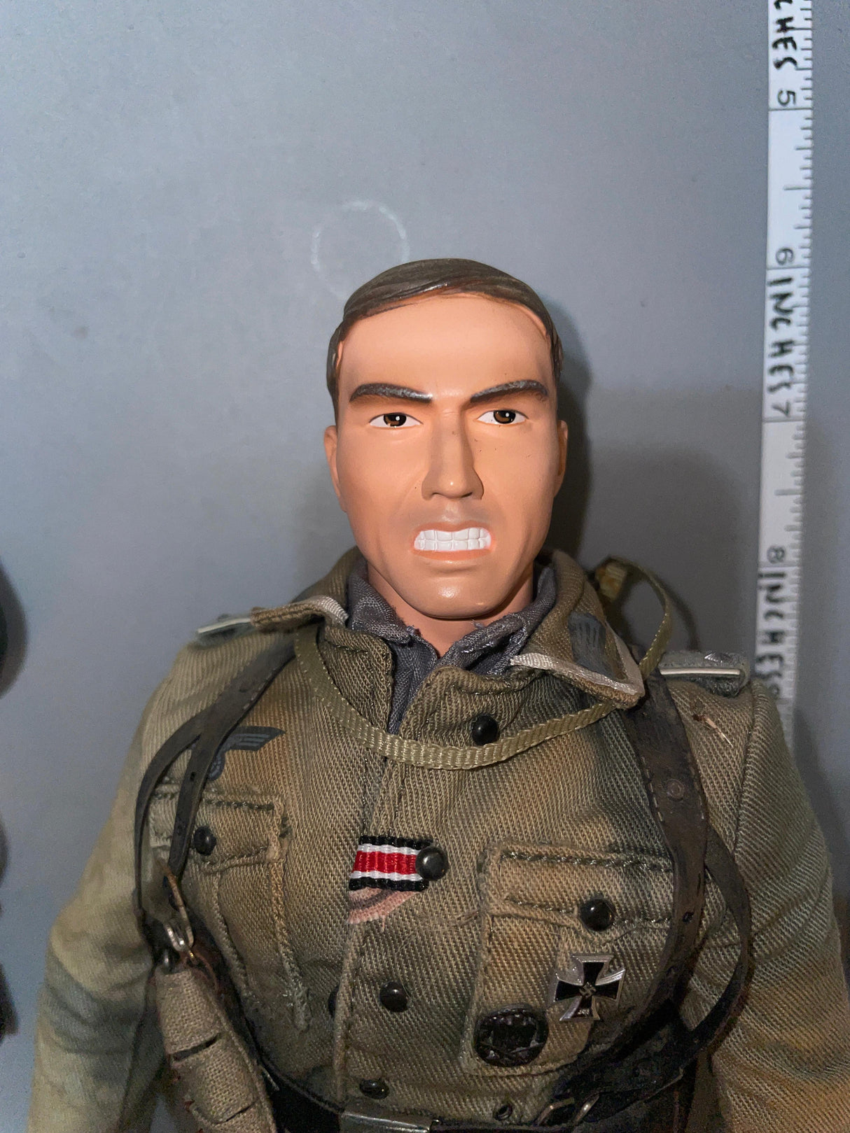 1:6 Scale WWII German Heer Grenadier  Dressed Figure - Dragon