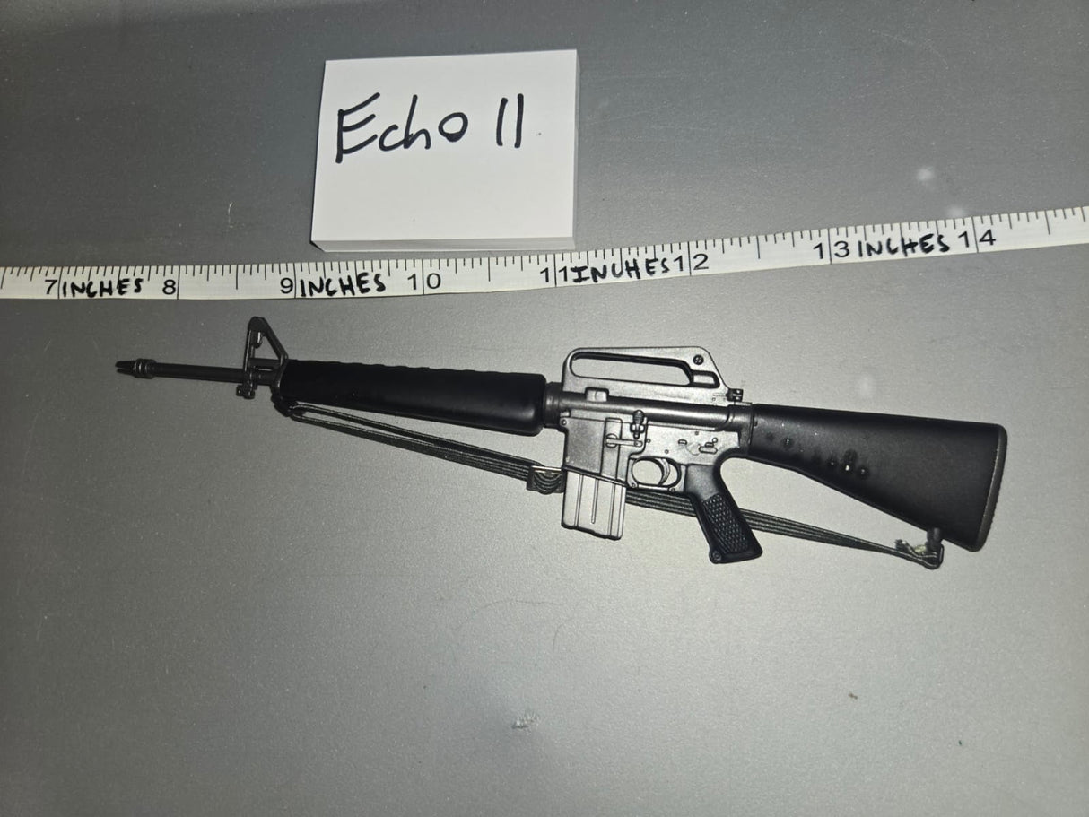 1:6 Scale Vietnam Era US M-16 Rifle