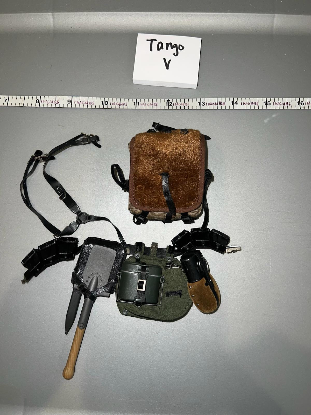 1/6 Scale WWII German Field Gear Lot