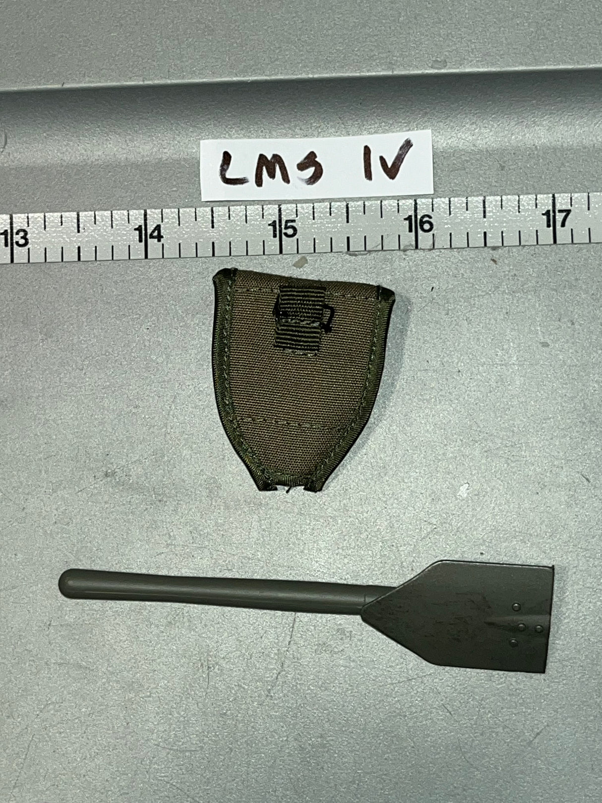 1/6 Scale Vietnam US Entrenching Tool and Cover - DJ Custom Forest Gump