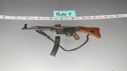 1:6 Scale WWII German MP-44