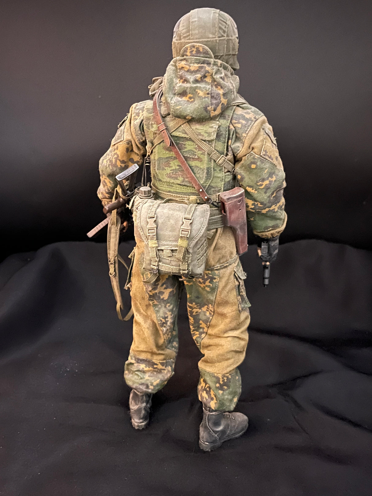 1/6 Scale Modern Russian Spetsnaz Premium Dressed Figure - DAM