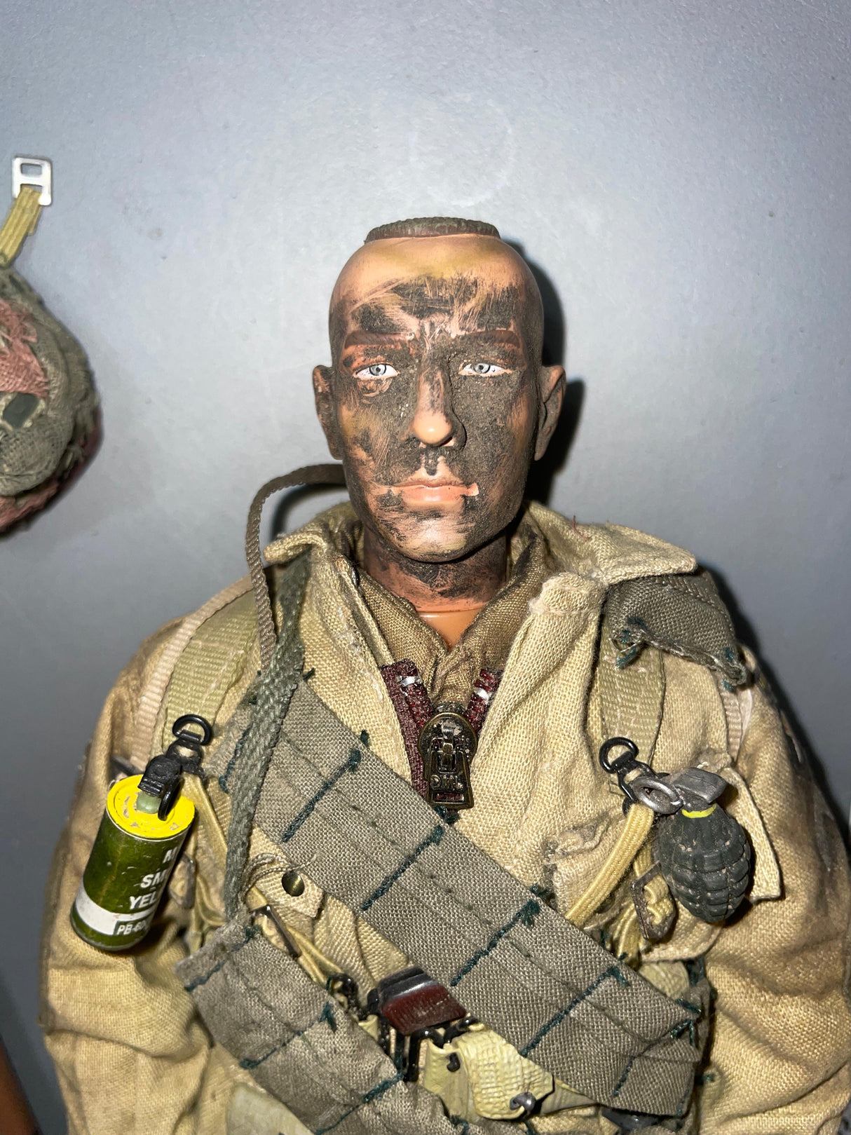 1:6 Scale WWII US Paratrooper Dressed Figure