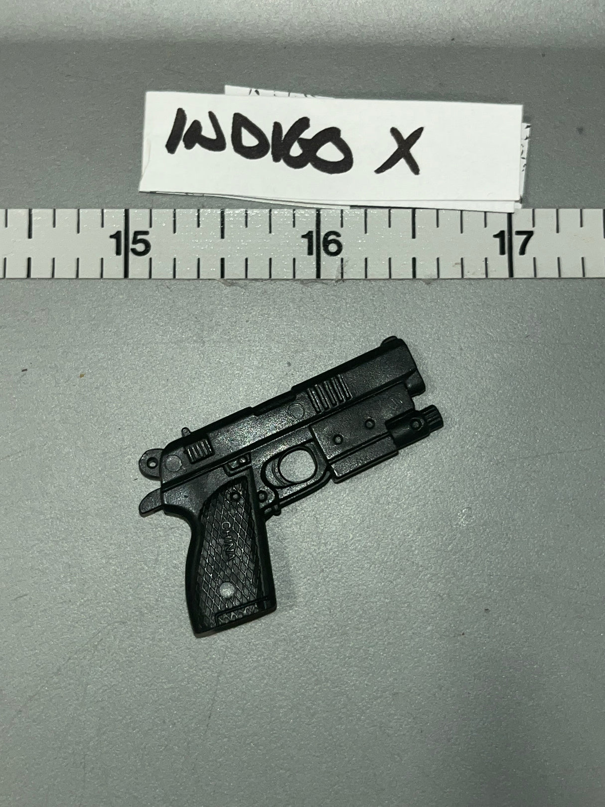 1/6 Modern Era Pistol
