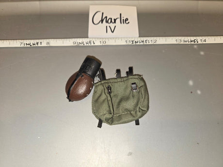 1/6 Scale WWII US M1910 Canteen with Cover and Carrier - Charlie IV