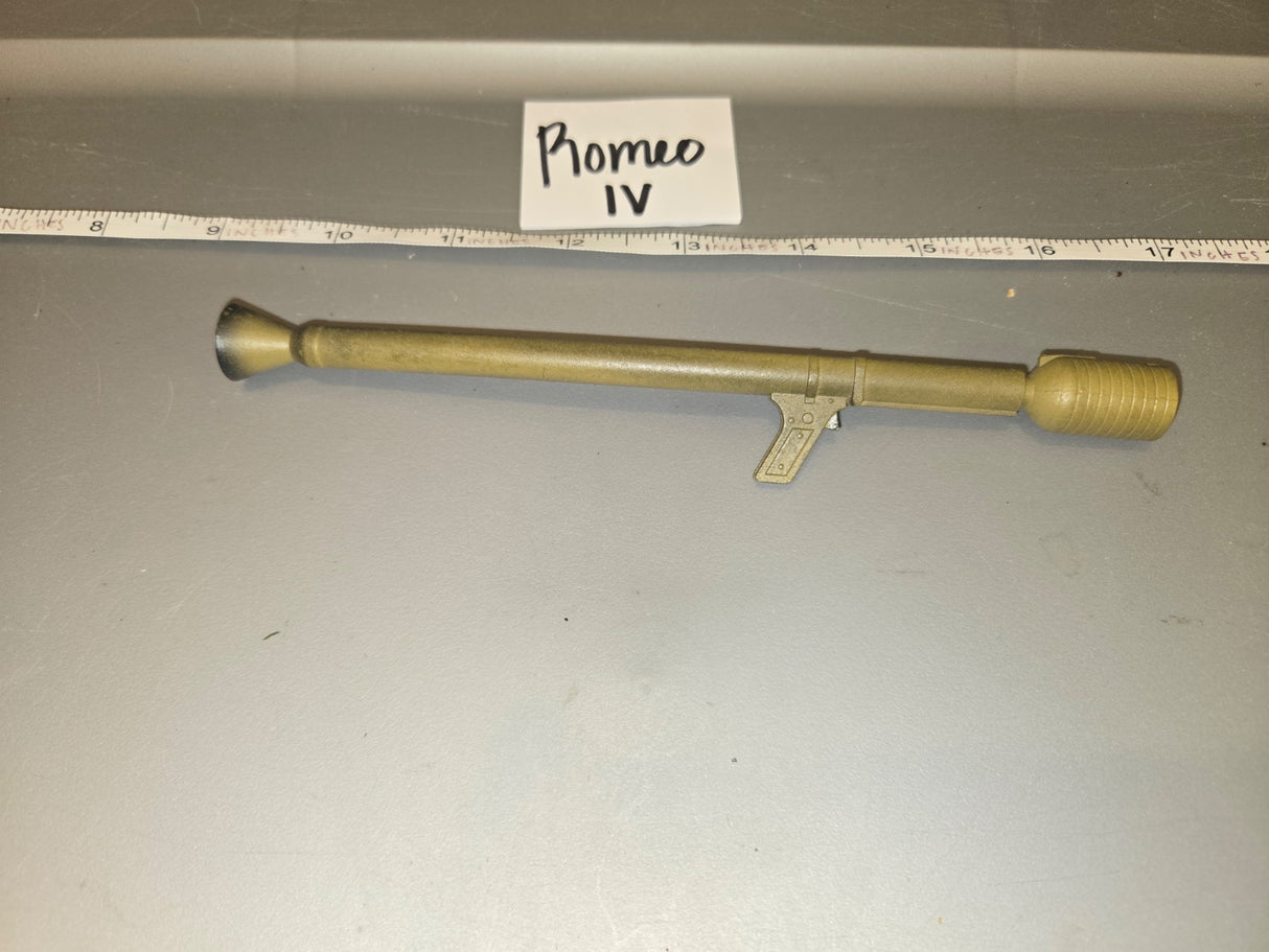 1/6 Scale Science Fiction Blaster Pistol - Romeo IV