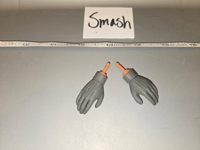 1/6 Scale Science Fiction Alien Clawed Gloved Hand Lot - Smash