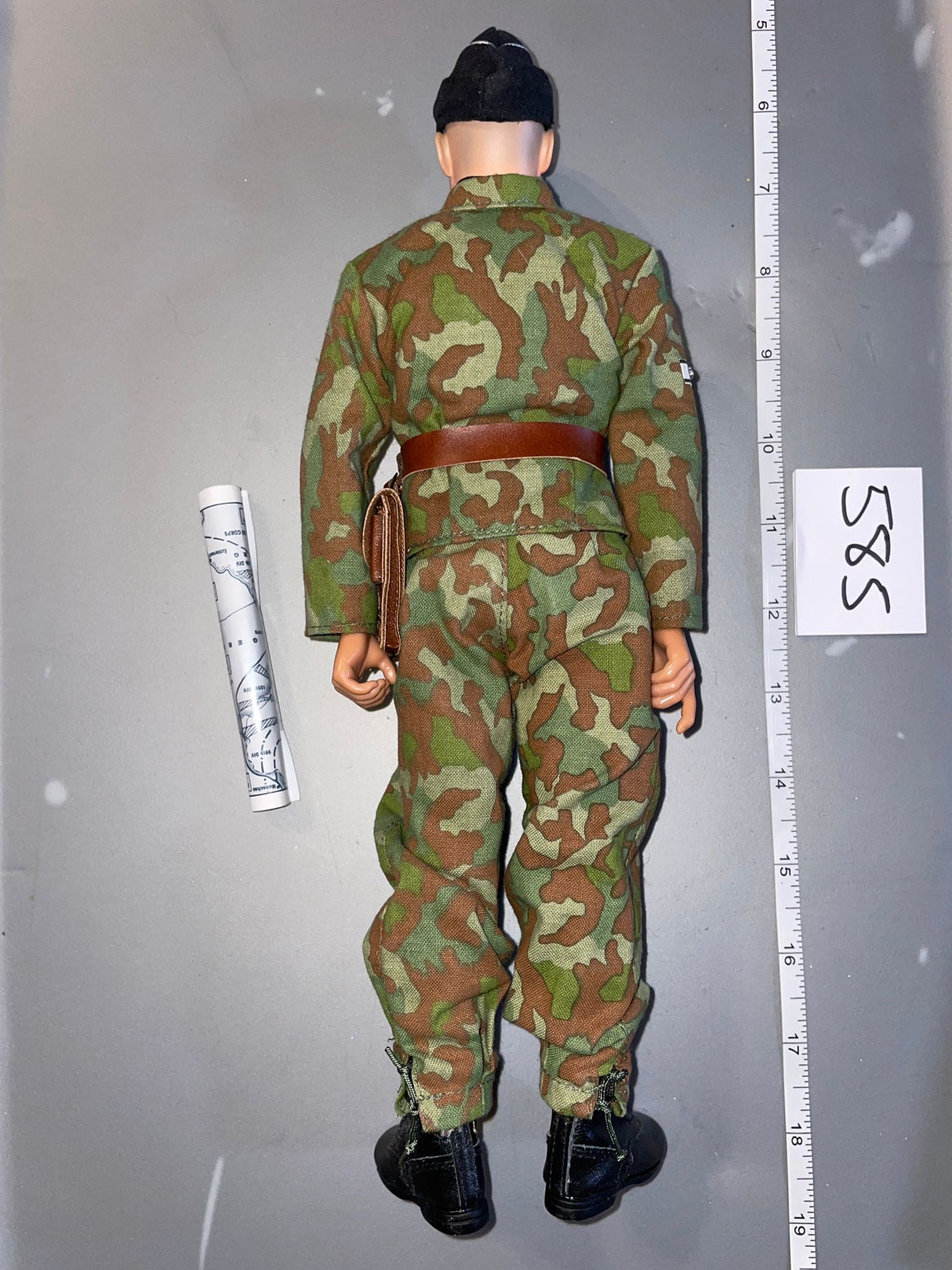 1:6 Scale WWII German Tanker Dressed Figure - Dragon