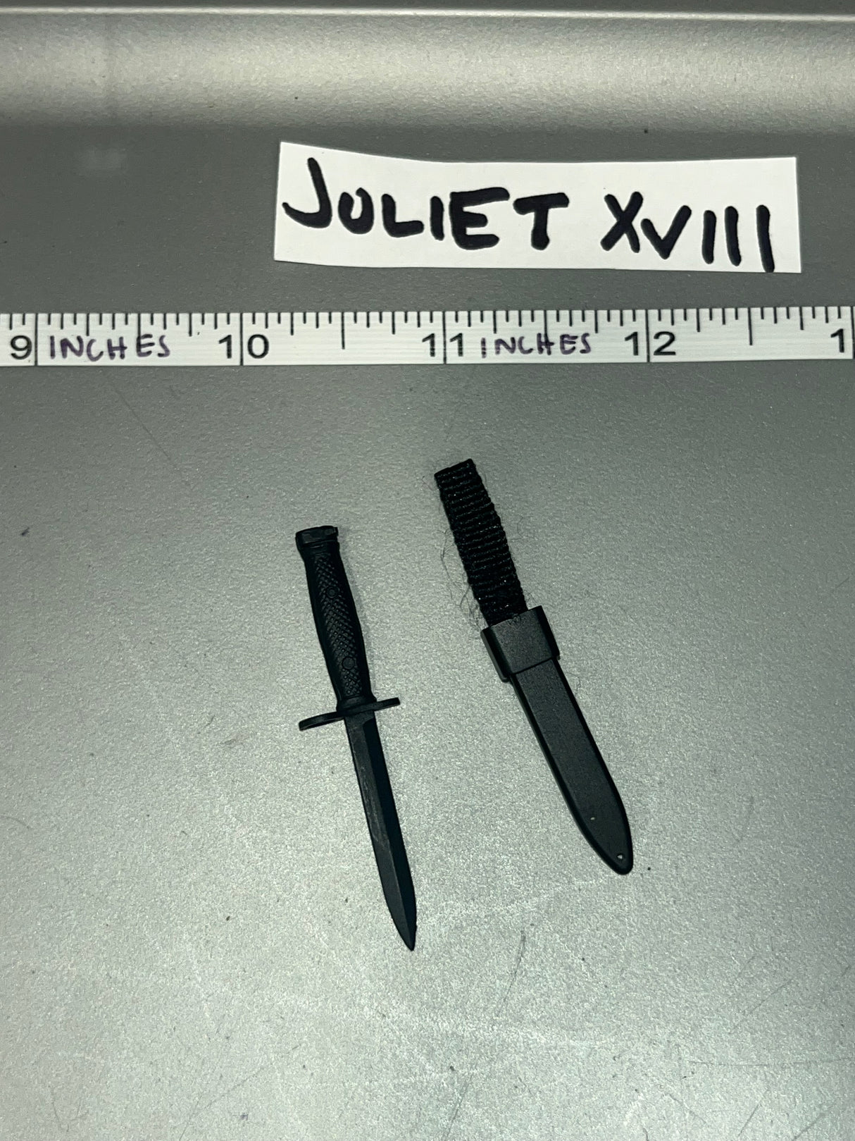 1/6 Scale Modern Fighting Knife 105836