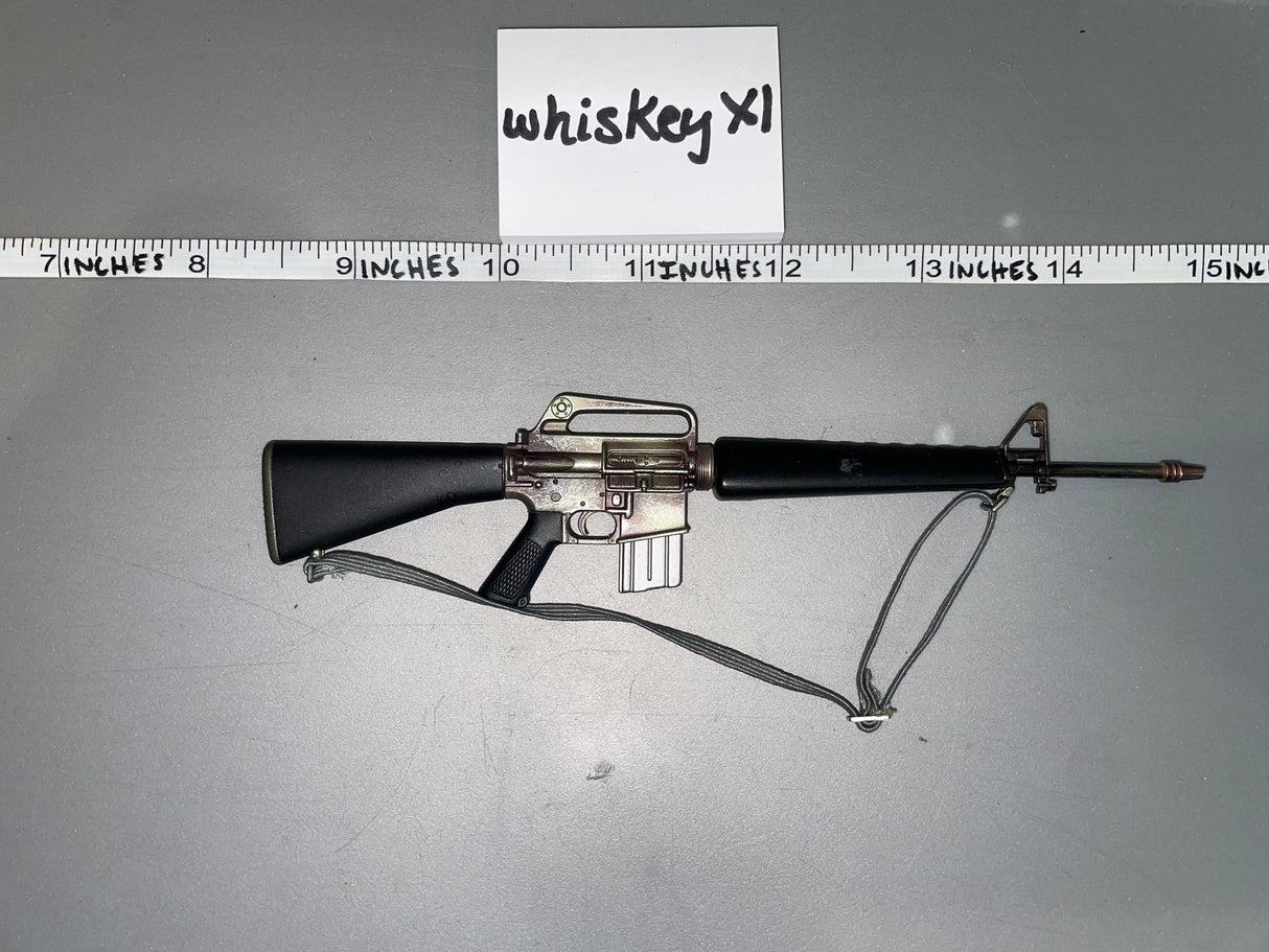 1:6 Scale Vietnam Era US M-16 Rifle - Dragon