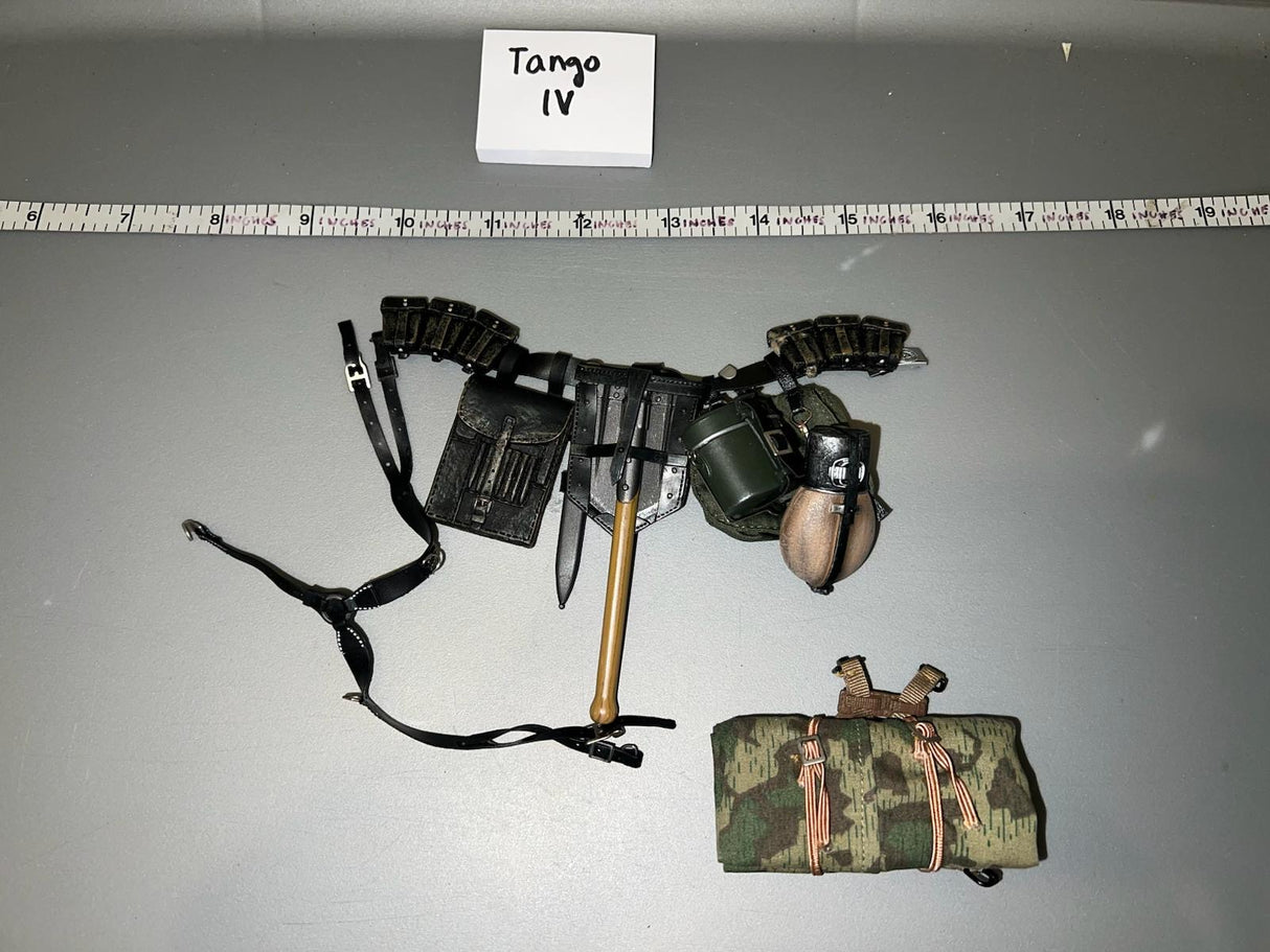 1/6 Scale WWII German Field Gear Lot