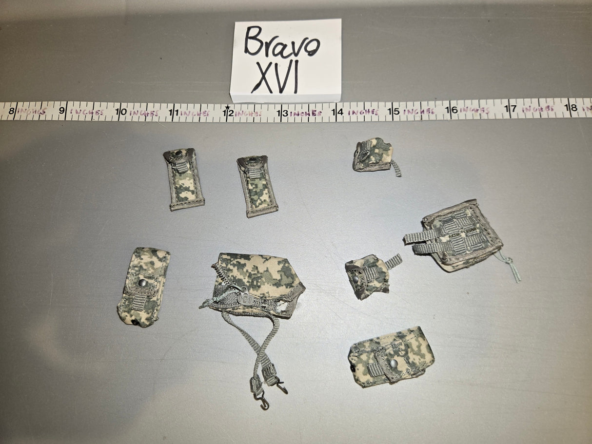 1/6 Scale Modern Era Pouch Lot