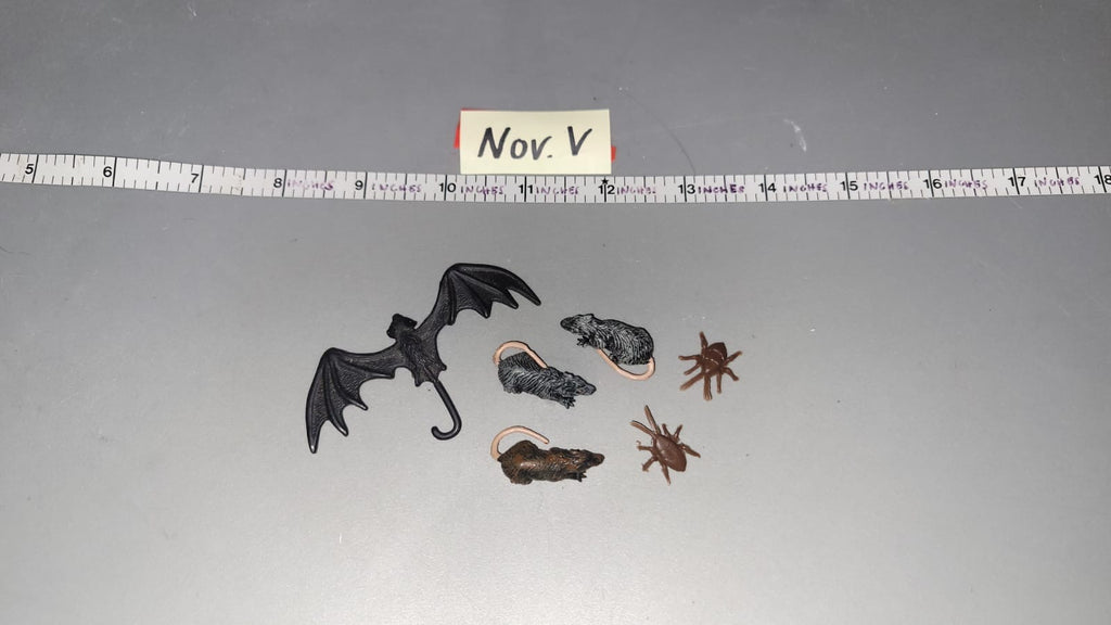 1:6 Scale Rat / Bat Lot - Diorama Item