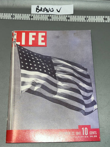 GI Joe Reproduction WWII Life Magazine - Refernec Book