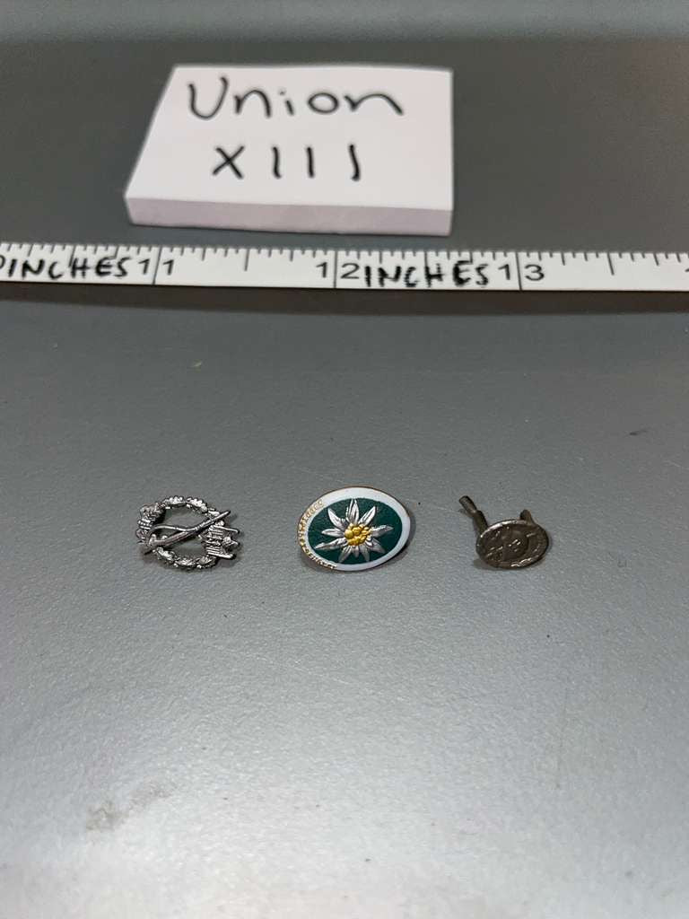 1/6 Scale WWII German Gebirgsjäger Medal Lot