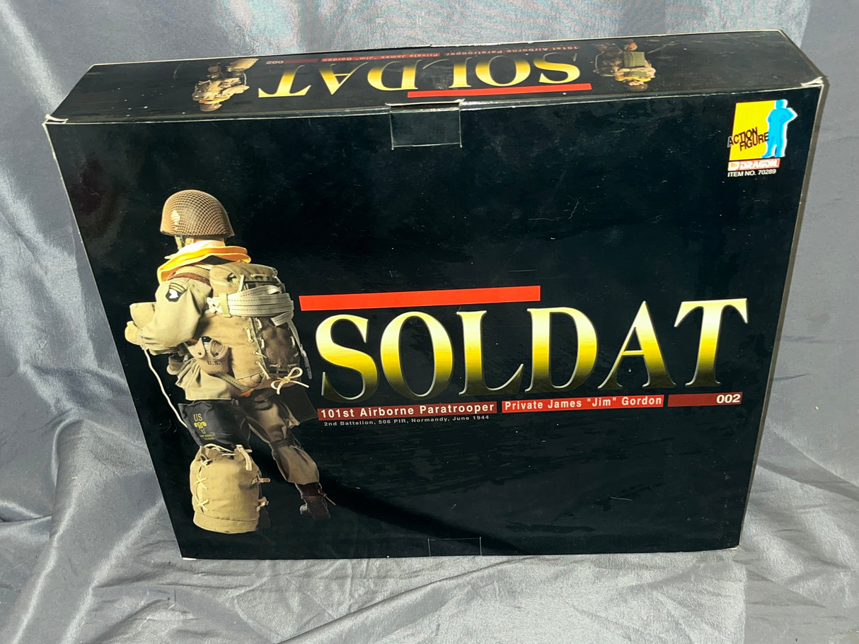 1/6 Scale WWII US Paratrooper Private James Gordon - Soldat Series - NIB Dragon