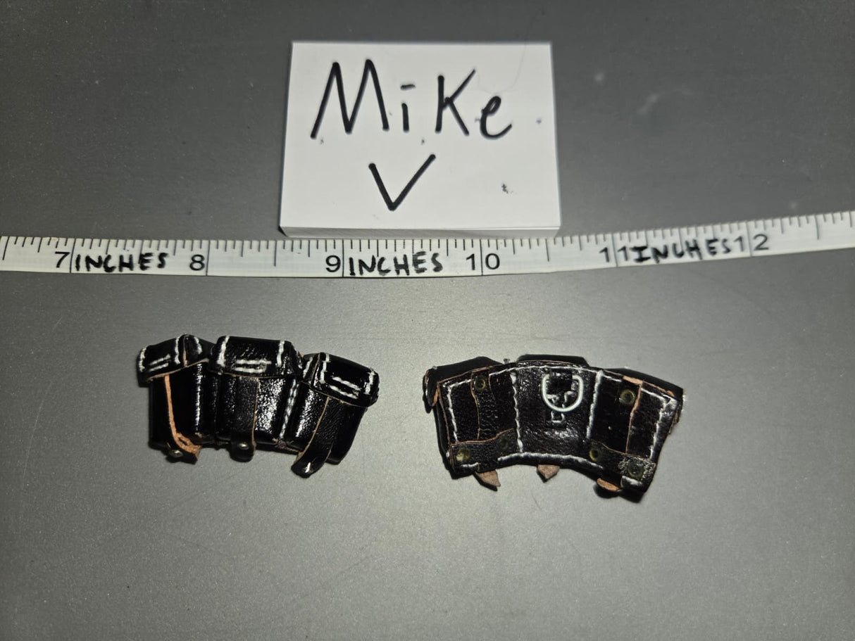 1:6 Scale WWII German Leather Kar-98 Pouches -
