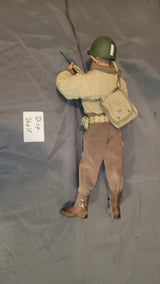 1:6 Scale WWII US Lt Hanley - Combat Dressed Figure - Dragon / Cyber Hobby
