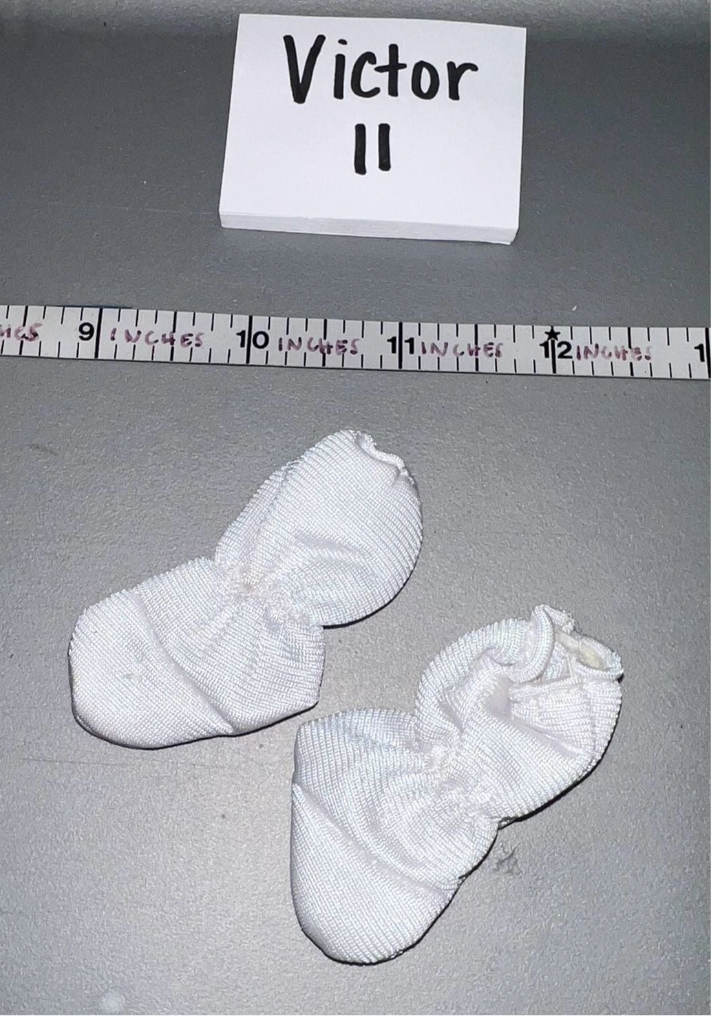 1:6 Modern Era Space Suit Gloves - Science Fiction
