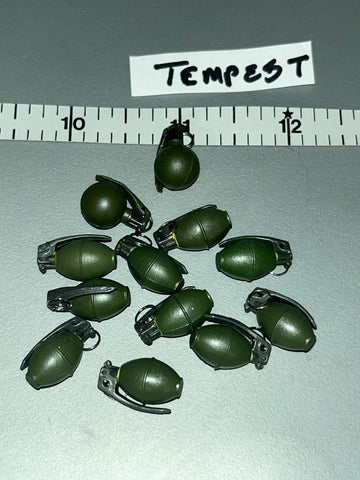 1/6 Scale Vietnam US Grenade Lot