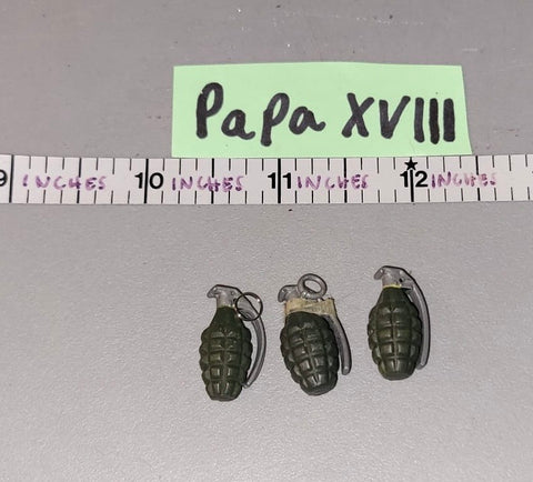 1/6 Scale WWII US Grenade Lot
