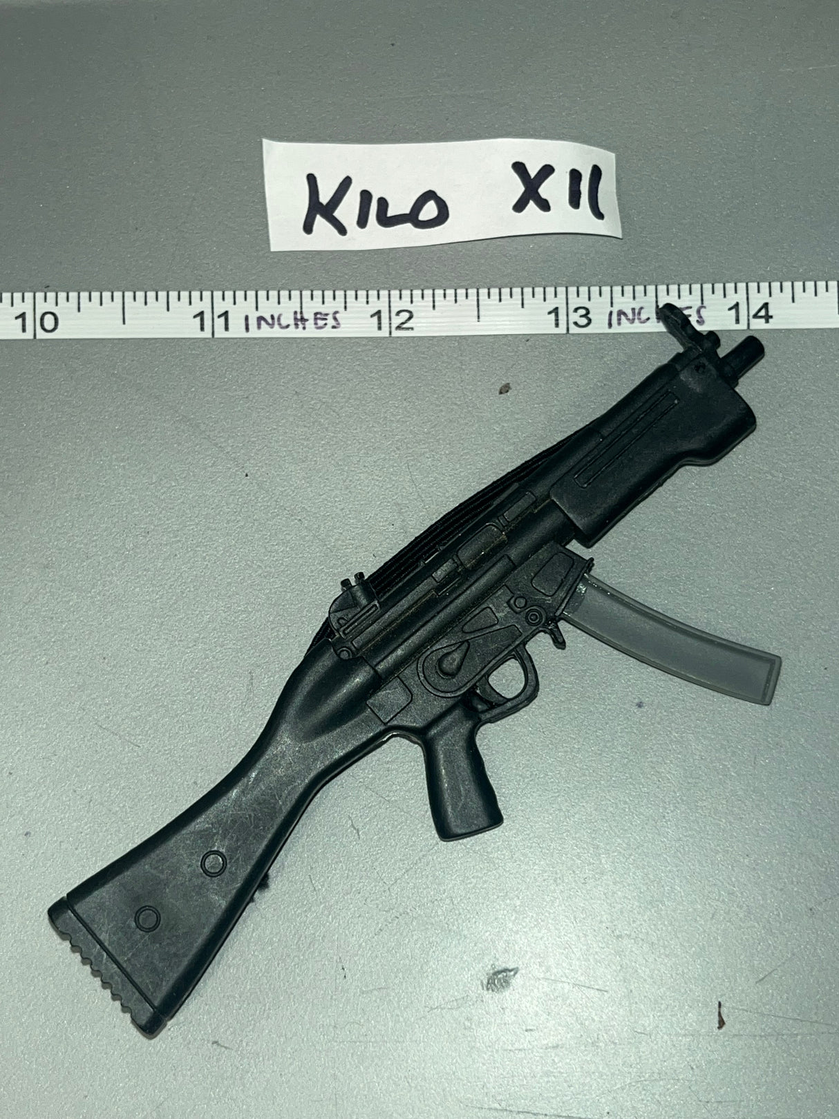 1/6 Scale Modern MP-5 Submachine Gun