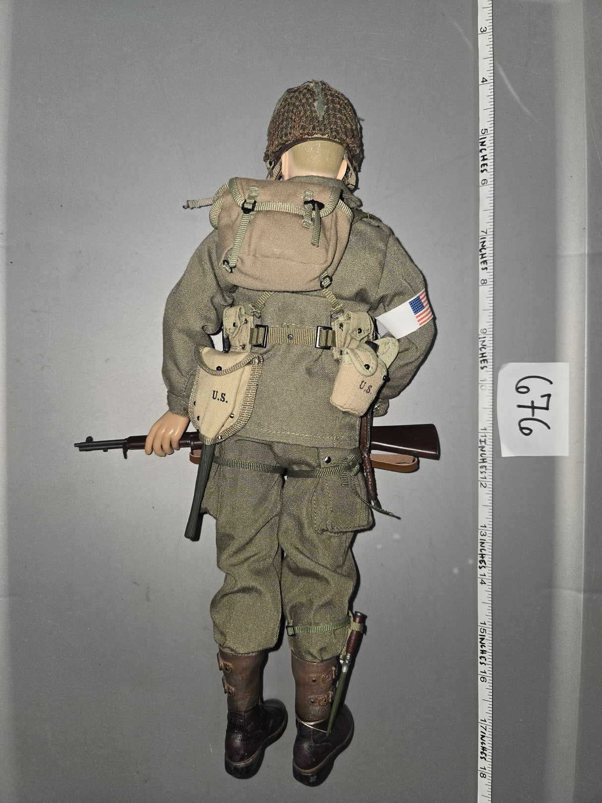 1:6 Scale WWII US Paratrooper Dressed Figure - Dragon