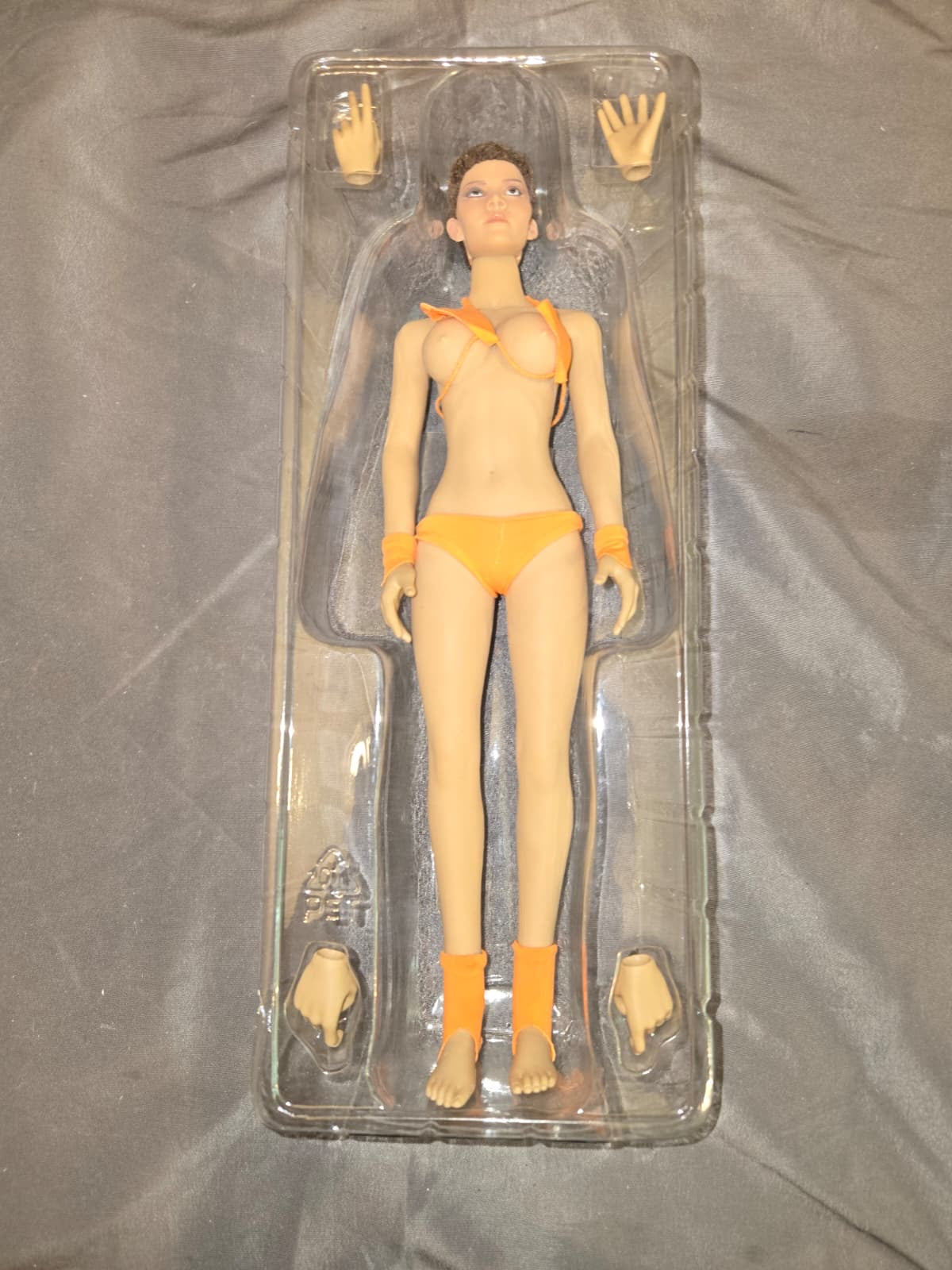 1/6 Scale Modern Nude Female Figure - Phicen Seamless Body with Head