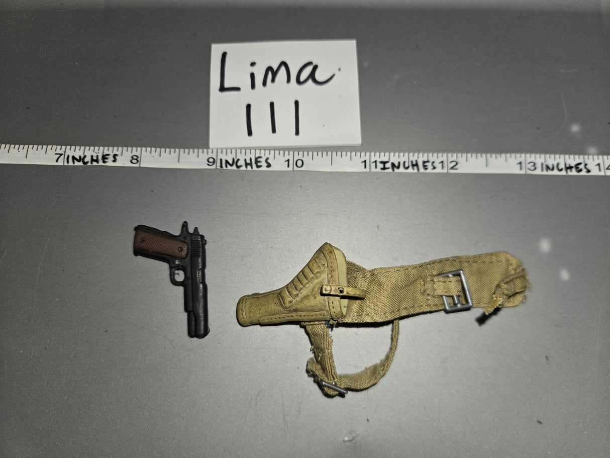 1/6 Scale WWII British Pistol and Holster