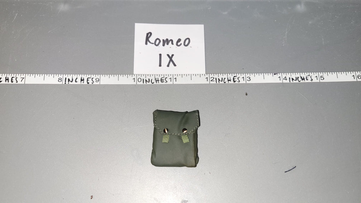1:6 Scale WWII German Gas Mask Cape Pouch