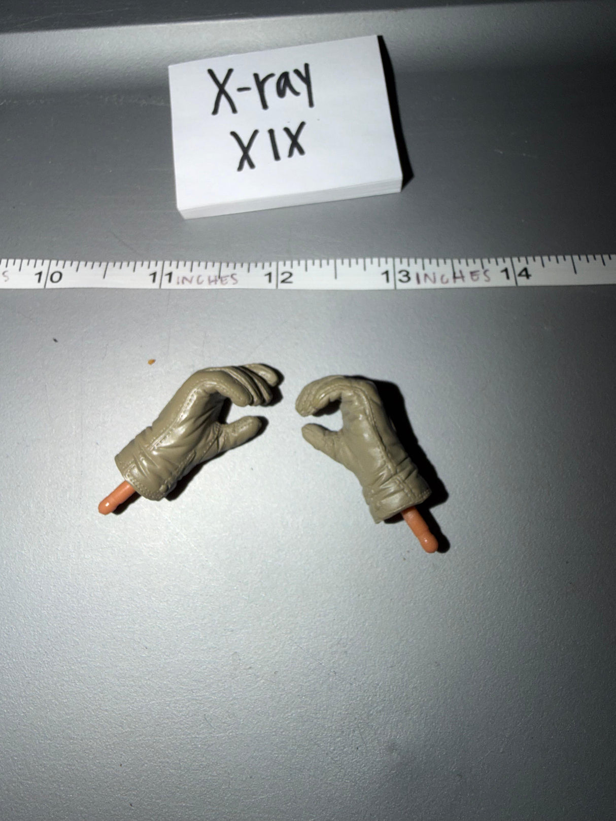 1:6 Scale WWII US Gloved Hands