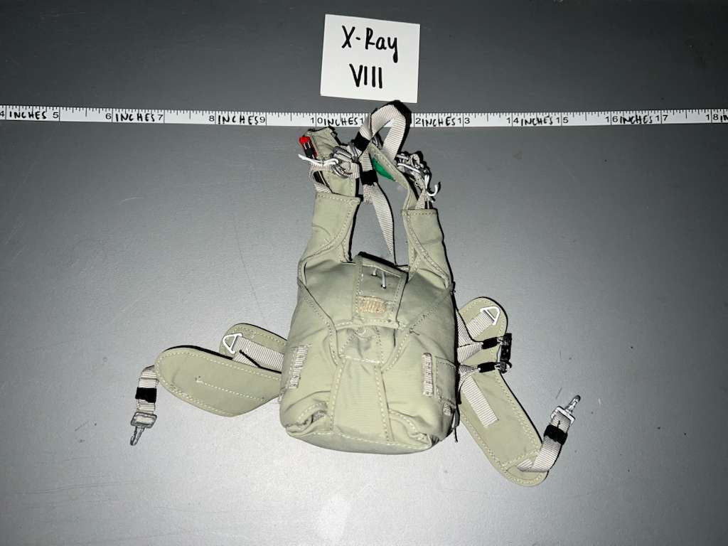 1:6 Modern Era Black HALO Parachute - Pilot Aviator
