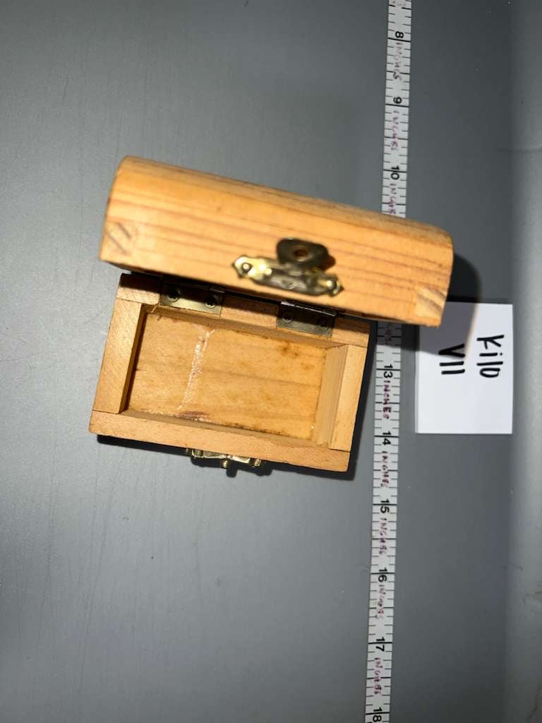1:6 Scale Pirate Treasure Chest - Diorama Item