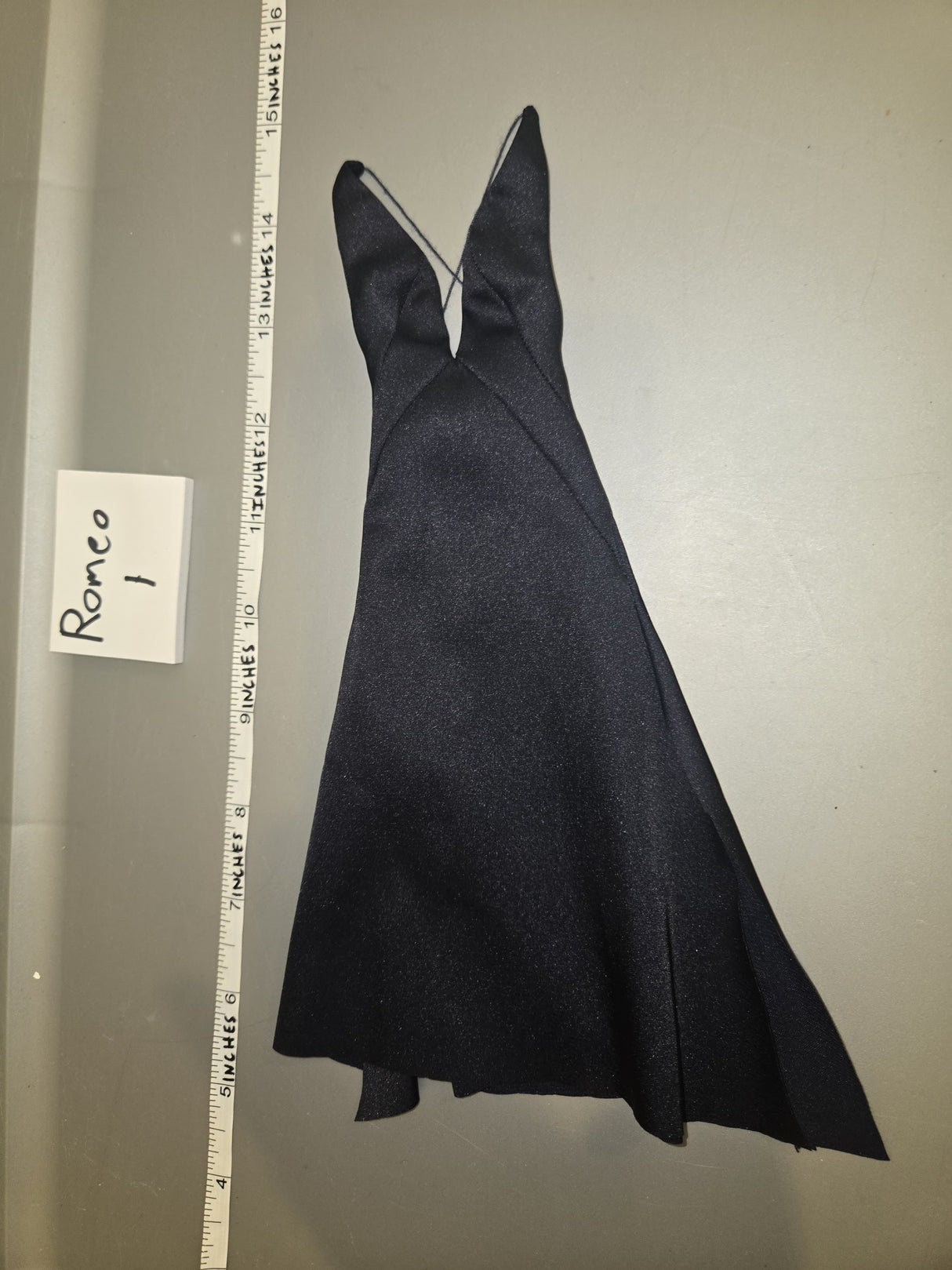 1/6 Scale Modern Era Female Civilian Dress