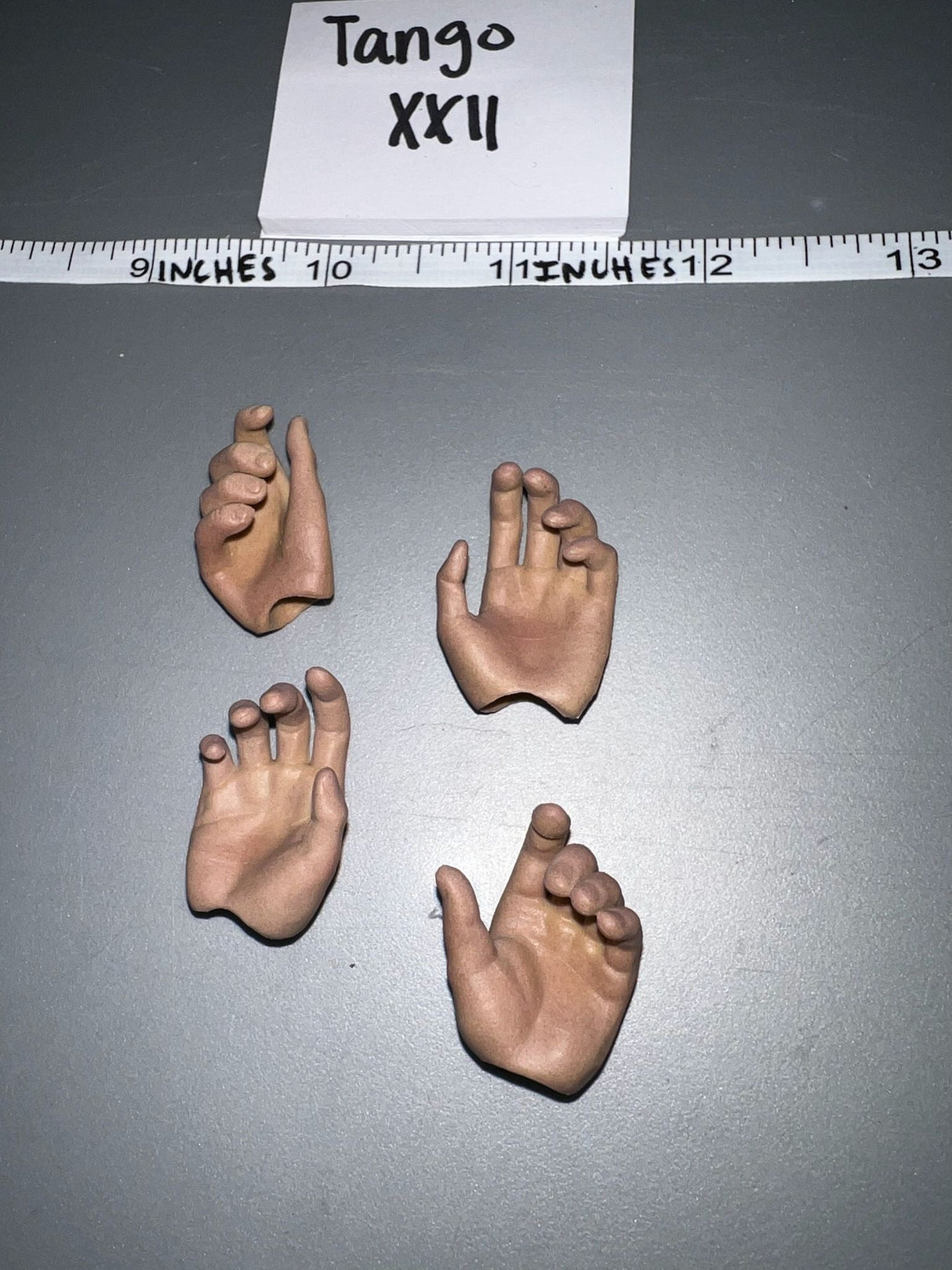 1/6 Scale Nude Figure Hand Lot