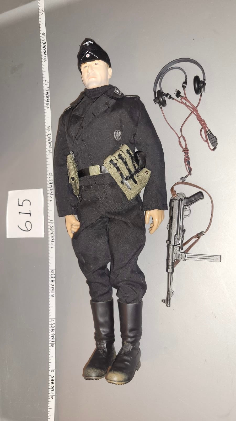 1:6 Scale WWII German Tanker Dressed Figure - Dragon