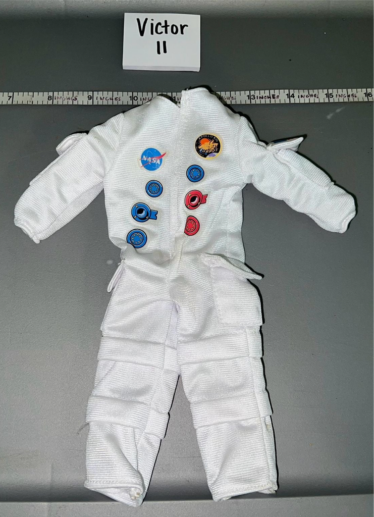 1:6 Modern Era Space Suit - Science Fiction