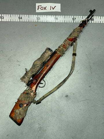 1:6 WWII German Wood and Metal Kar-98 Sniper Rifle