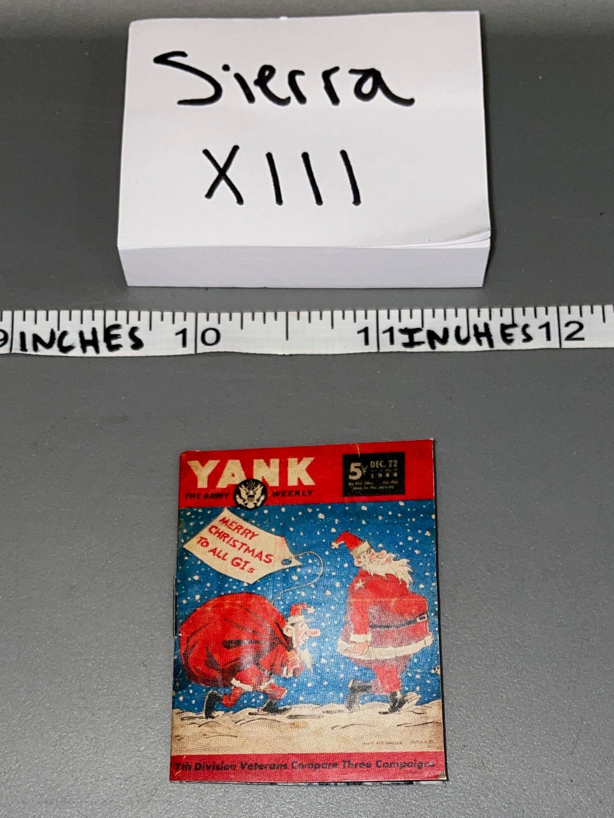 1:6 WWII US Yank Reading Magazine