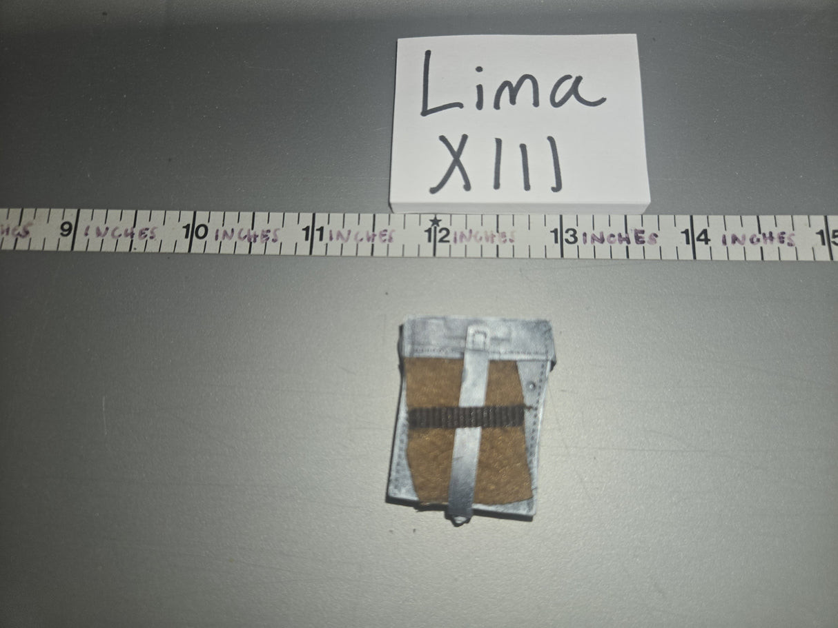 1:6 WWII German Machine Gun Tool Pouch