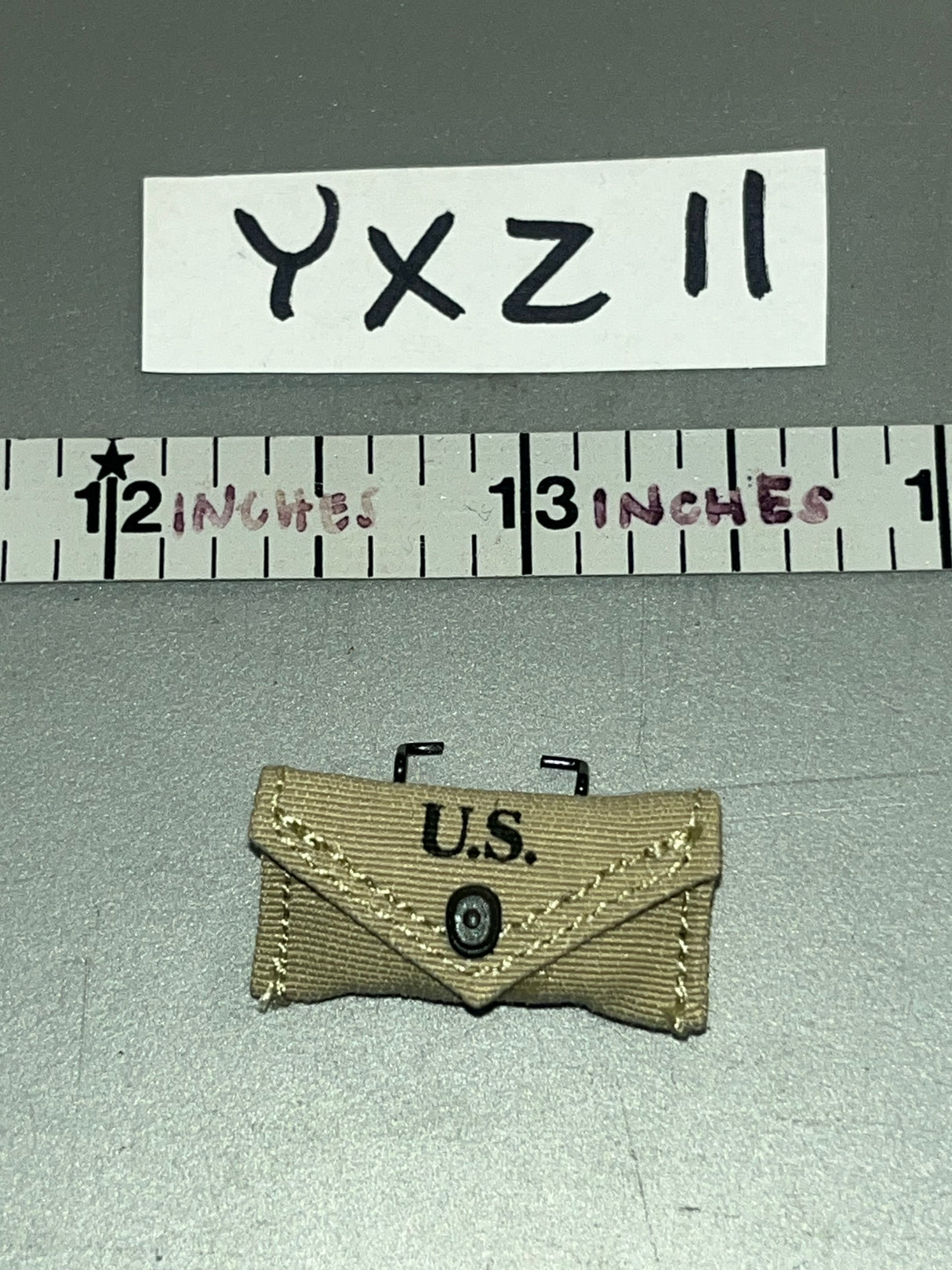 1:6 Scale WWII US First Aid Pouch - Ranger Private Caparzo - Facepool