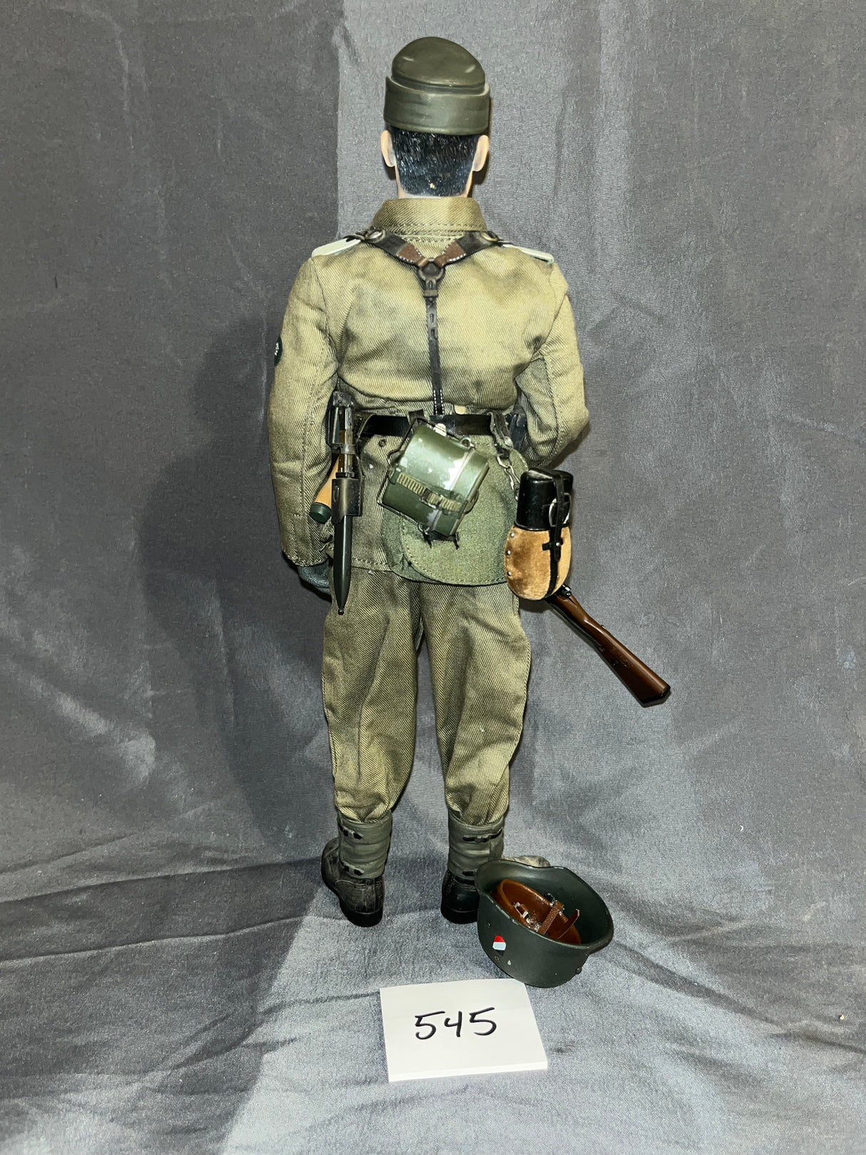 1:6 Scale WWII German Heer Infantry Dressed Figure - Dragon