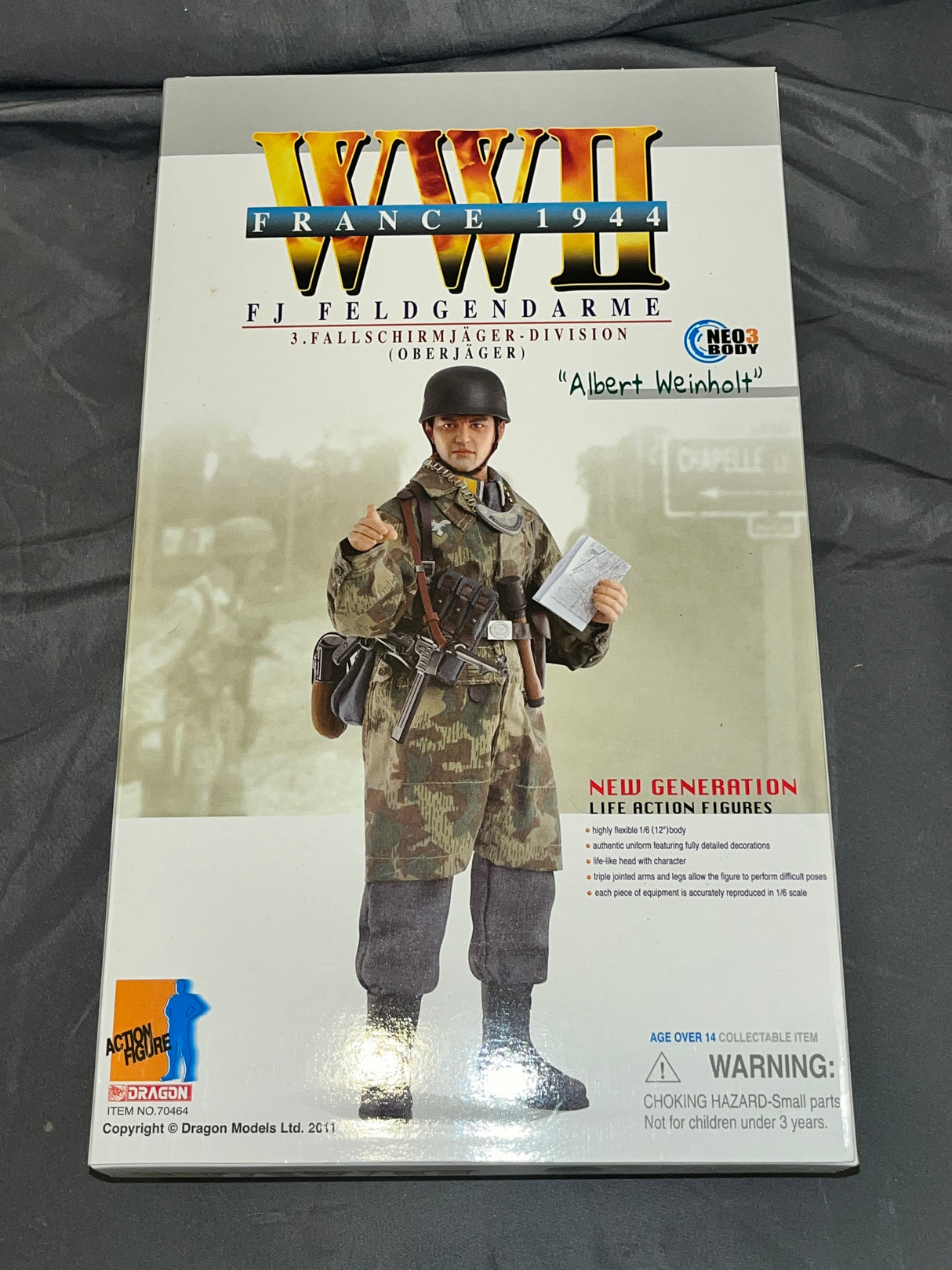 1/6 Scale WWII GERMAN  Fallschirmjager  Feldgendarme Albert Weinholt-  NIB Dragon