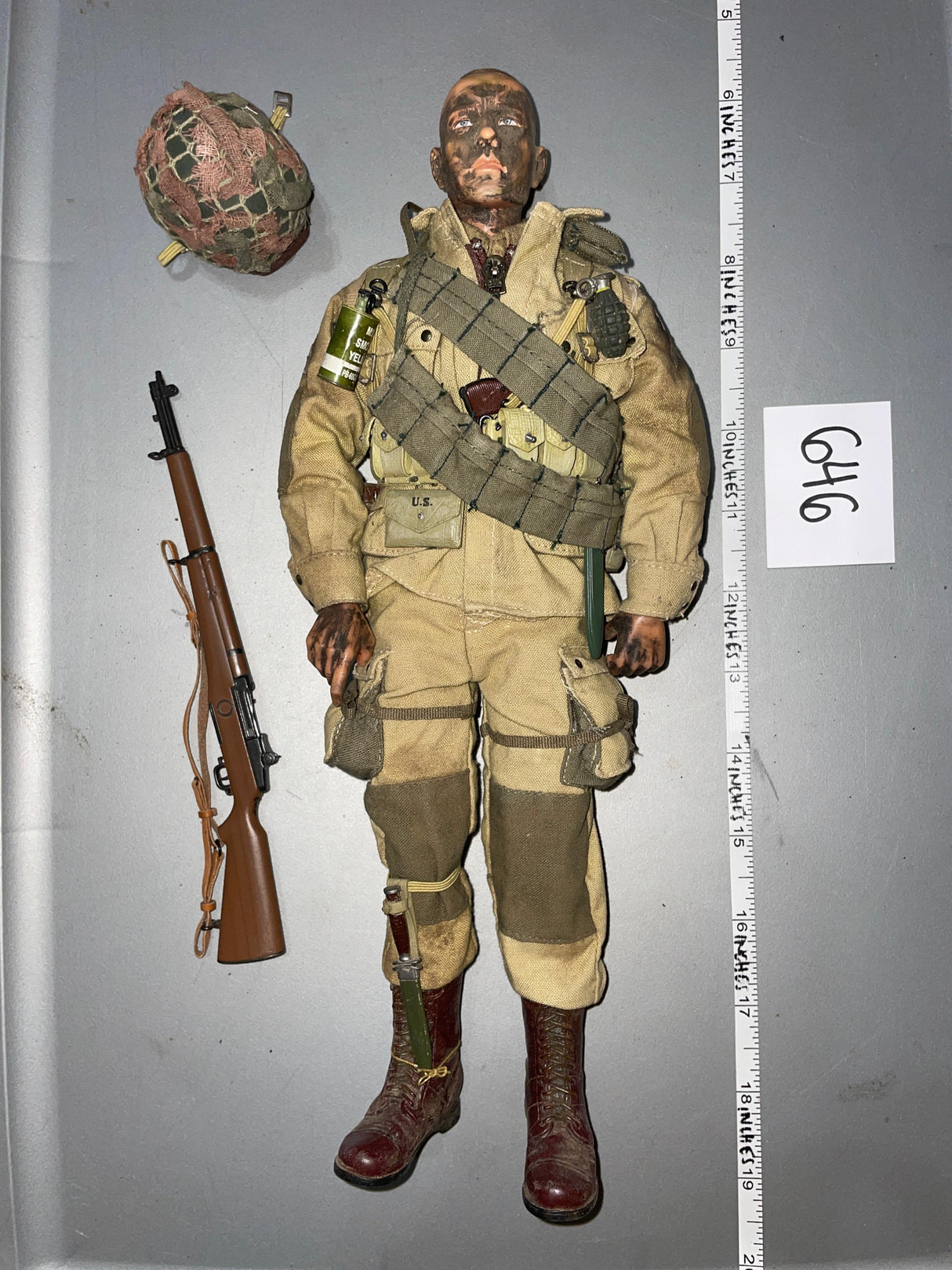 1:6 Scale WWII US Paratrooper Dressed Figure