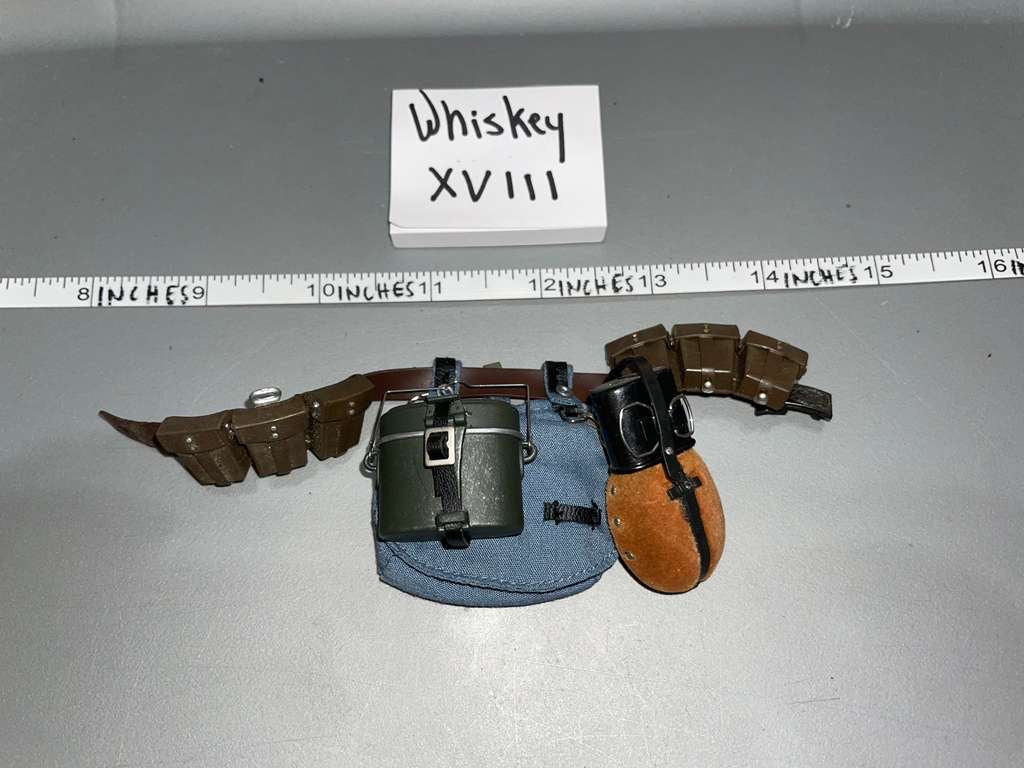 1/6 Scale WWII German Luftwaffe Fallschirmjager Field Gear Lot
