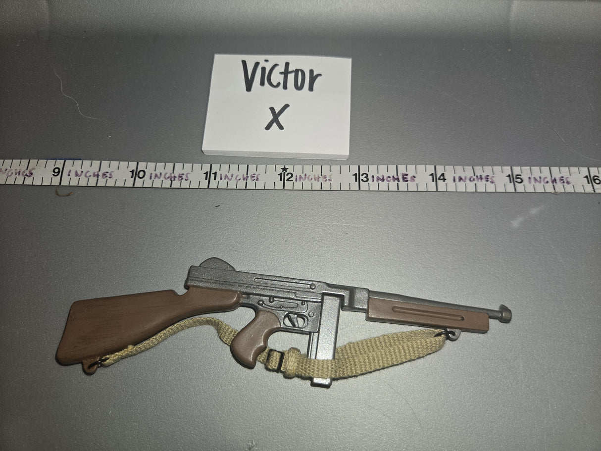 1/6 Scale WWII US Thompson Submachine Gun
