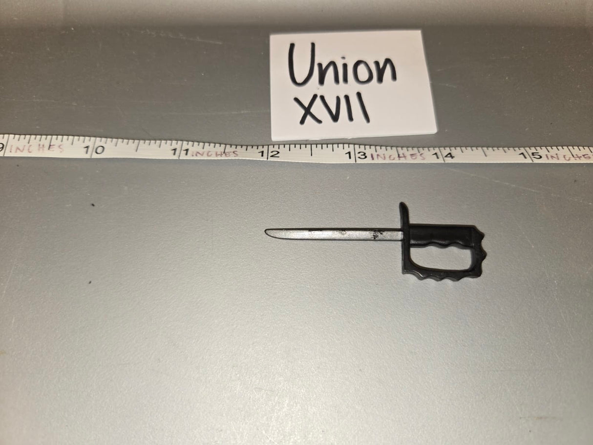 1:6 scale World War One US Trench Fighting Knife